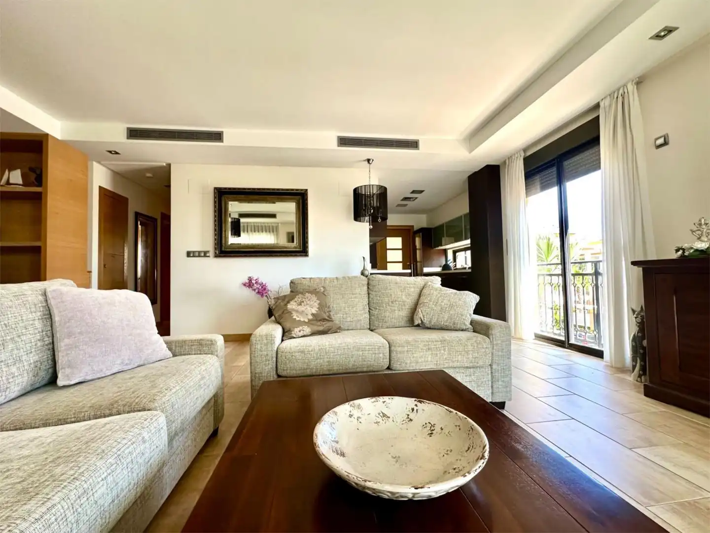 Sala de estar de Piso en venta en Guardamar del Segura con Aire acondicionado, Calefacción y Jardín privado