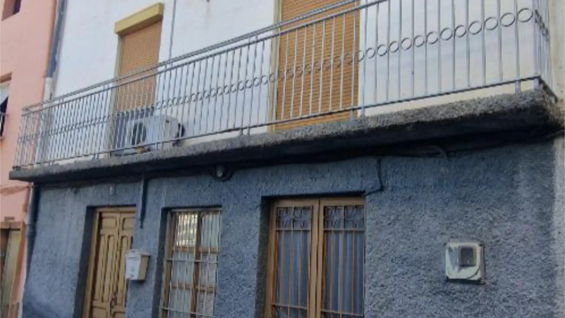Vista exterior de Casa adosada en venta en Bedmar y Garcíez con Terraza, Amueblado y Balcón