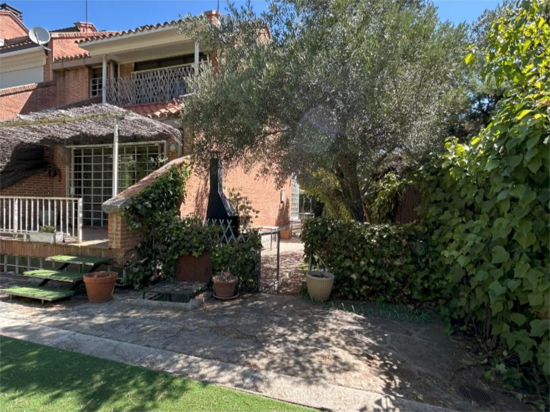 Jardí de Casa o xalet de lloguer en Pozuelo de Alarcón amb Aire condicionat i Terrassa