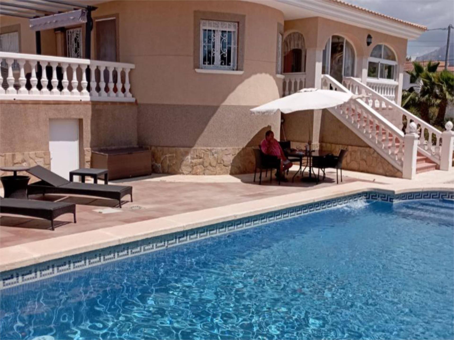 Piscina de Casa o xalet en venda en Busot amb Aire condicionat, Terrassa i Piscina