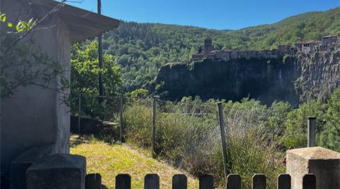 Foto 2 de Finca rústica en venda a Barri Cos-nucli, 10, Montagut i Oix, Girona