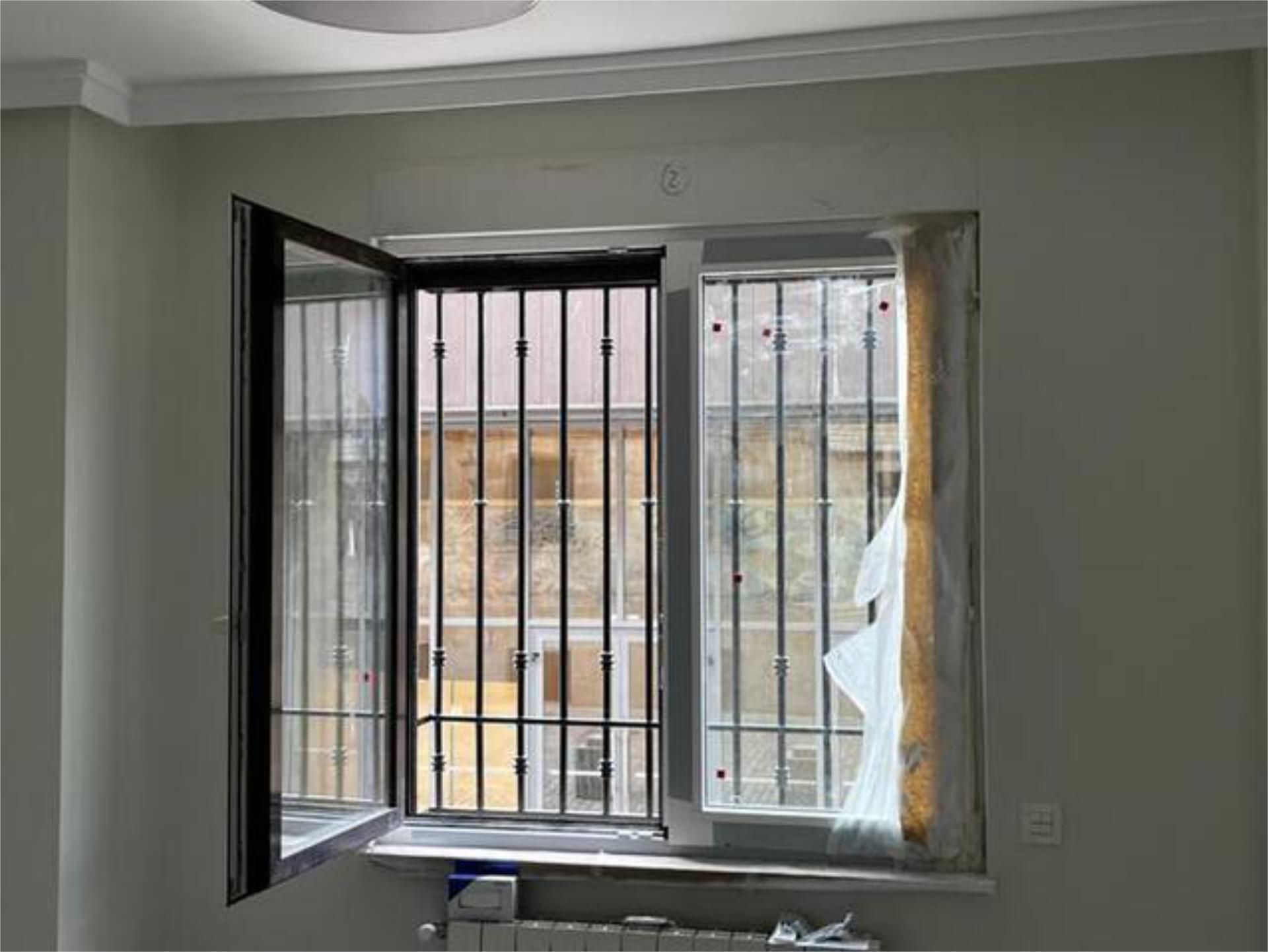 Balcony of Apartment to rent in Salamanca Capital  with Heating, Terrace and Furnished