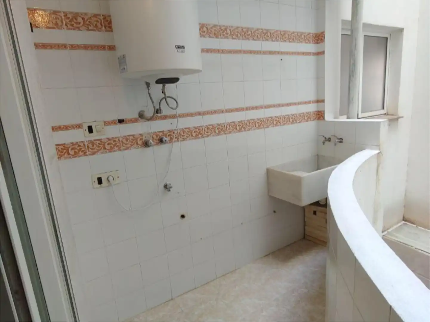 Wohnung zum Verkauf in Avinguda de la República Argentina, 89, Plaza Elíptica - República Argentina Badezimmer von Wohnung zum Verkauf in Gandia mit Terrasse, Abstellraum und Möbliert