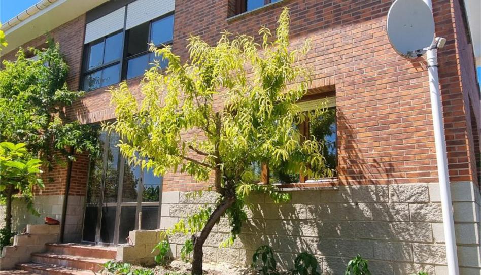 Piso en venta en Poblado Villanueva la Blanca, 22, Villarcayo de Merindad de Castilla la Vieja, Burgos - imagen 1 Foto 1 de Piso en venta en Poblado Villanueva la Blanca, 22, Villarcayo de Merindad de Castilla la Vieja, Burgos