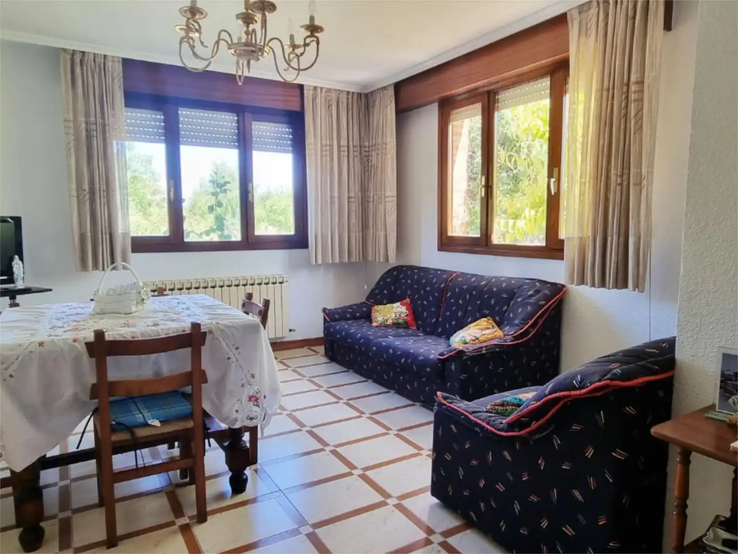 Wohnung zum Verkauf in Poblado Villanueva la Blanca, 22, Villarcayo de Merindad de Castilla la Vieja Wohnzimmer von Wohnung zum Verkauf in Villarcayo de Merindad de Castilla la Vieja mit Heizung, Privatgarten und Parkett
