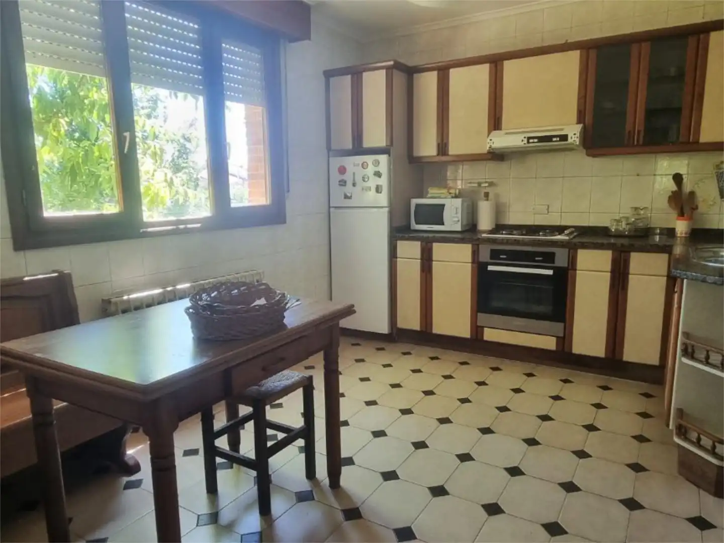 Wohnung zum Verkauf in Poblado Villanueva la Blanca, 22, Villarcayo de Merindad de Castilla la Vieja Küche von Wohnung zum Verkauf in Villarcayo de Merindad de Castilla la Vieja mit Heizung, Privatgarten und Parkett