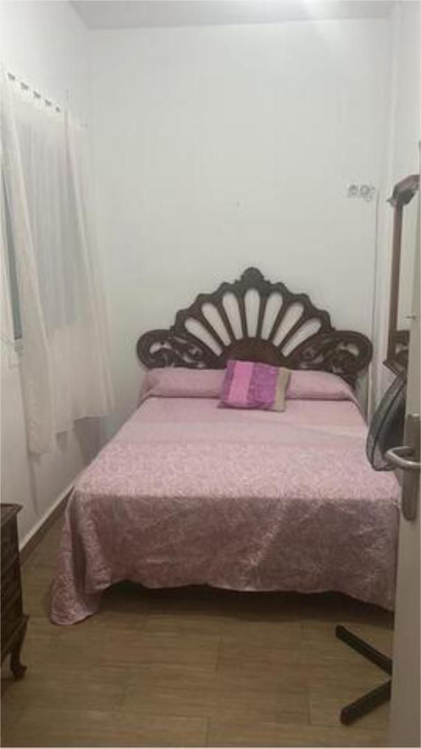 Dormitori de Casa o xalet per a compartir en  Huelva Capital amb Moblat