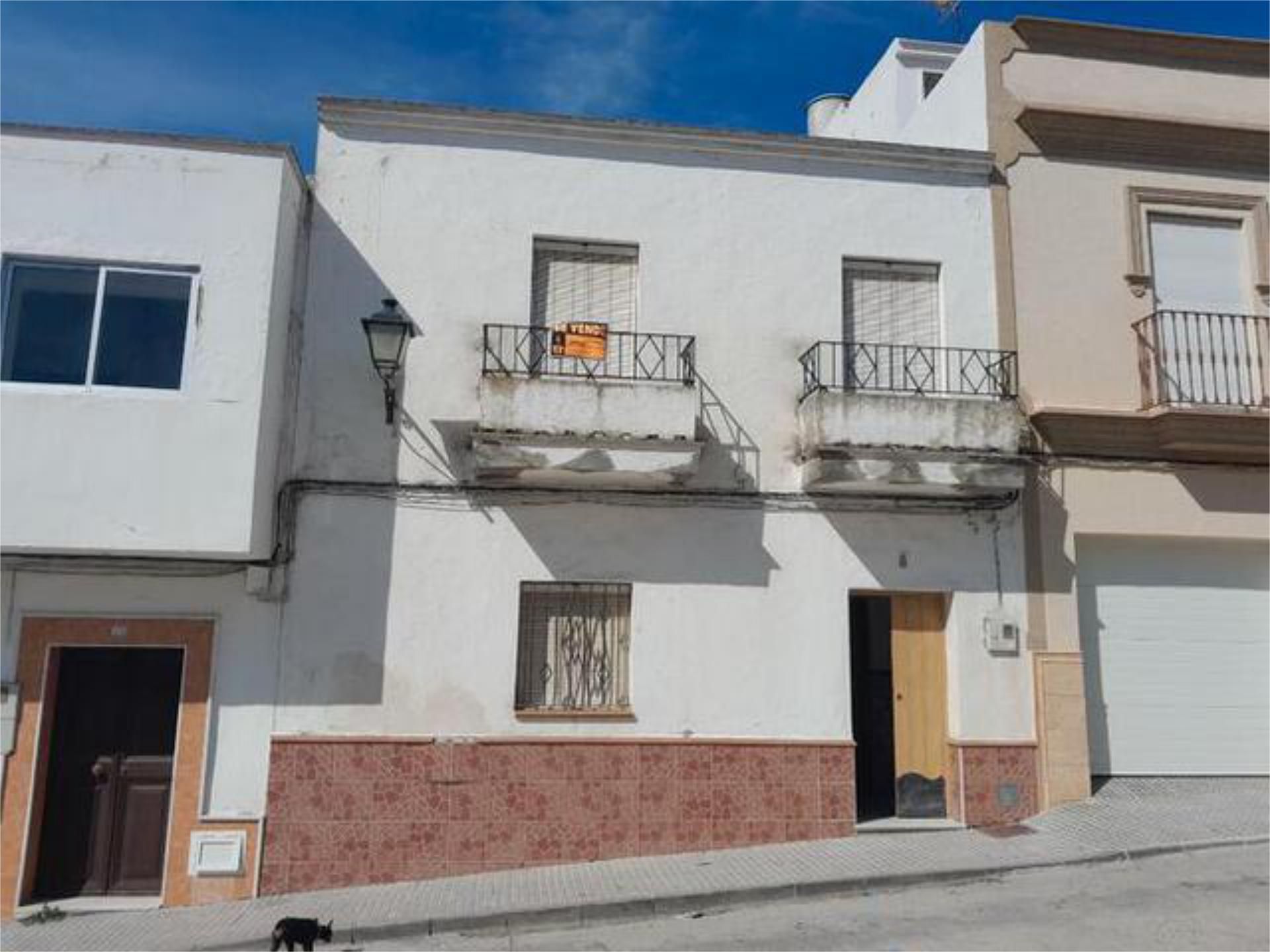 Exterior view of House or chalet for sale in Trebujena  with Private garden, Terrace and Storage room