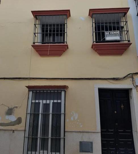 Single-family semi-detached for sale in Calle Fábrica, 8, La Puebla de Cazalla, Sevilla - image 1 Photo 1 of Single-family semi-detached for sale in Calle Fábrica, 8, La Puebla de Cazalla, Sevilla
