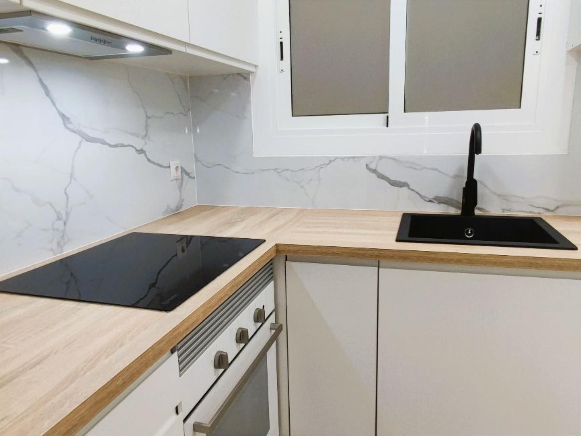 Kitchen of Flat for sale in Granollers  with Balcony