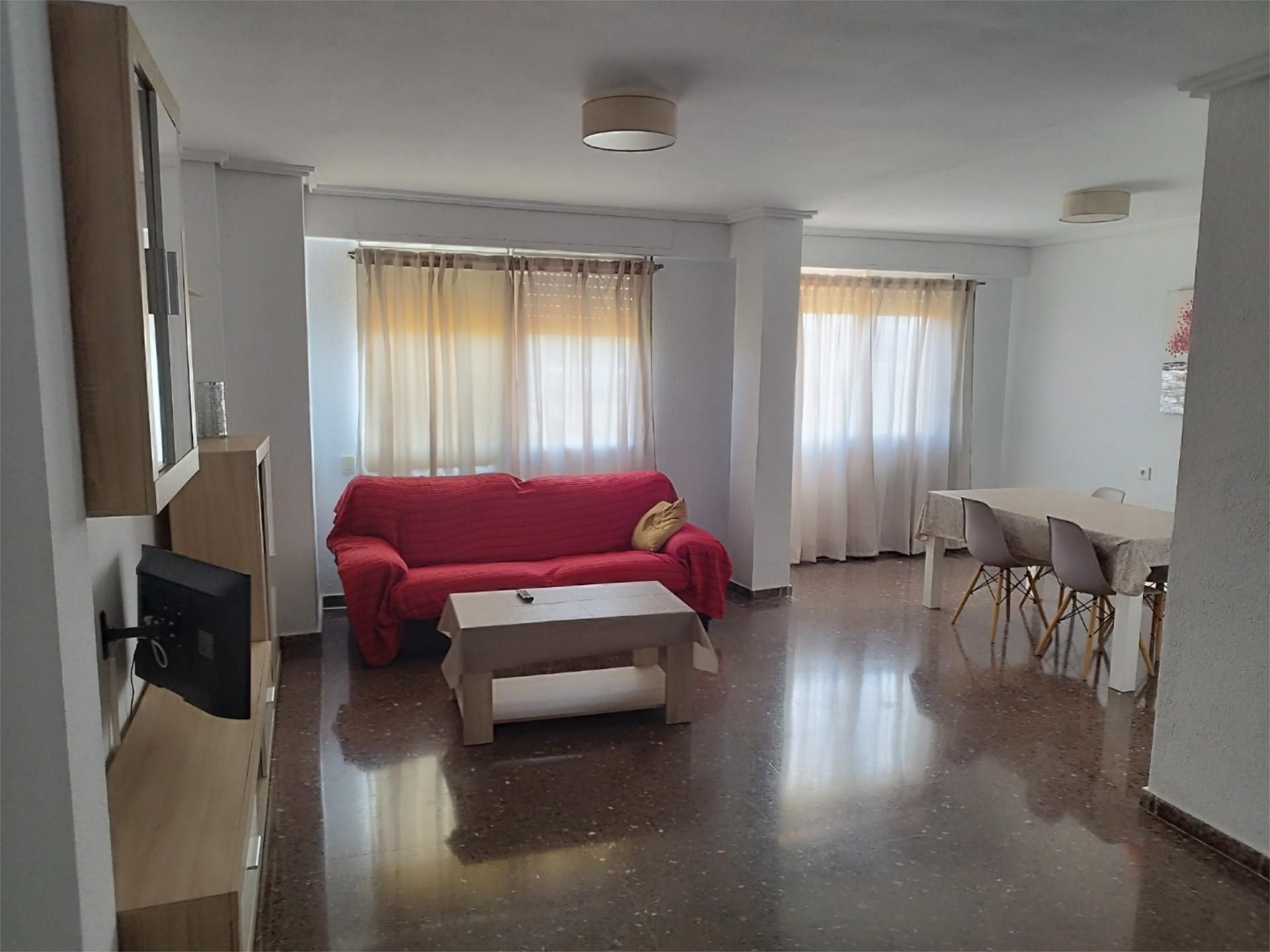 Wohnzimmer von Wohnung miete in Cheste mit Möbliert