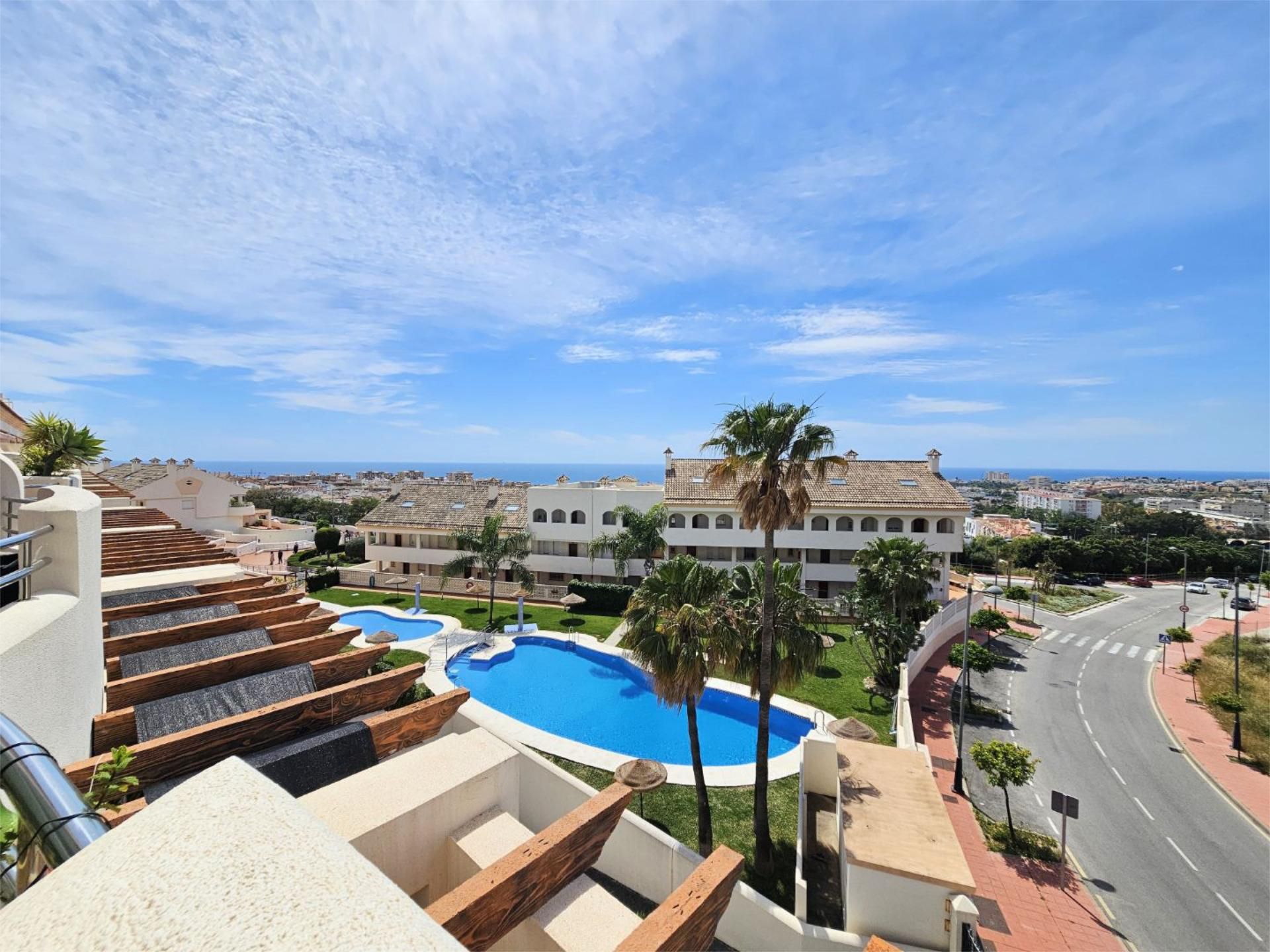 Exterior view of Flat for sale in Benalmádena  with Air Conditioner, Terrace and Swimming Pool