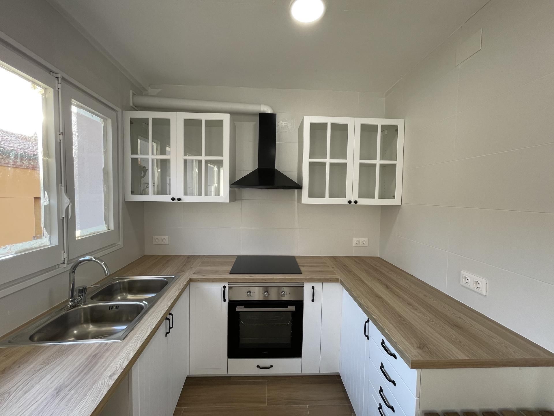 Küche von Wohnung miete in Montblanc mit Terrasse und Balkon