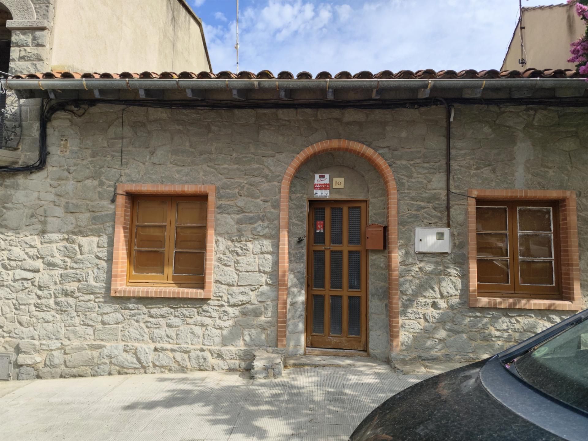Exterior view of Single-family semi-detached for sale in Roda de Ter  with Terrace and Balcony