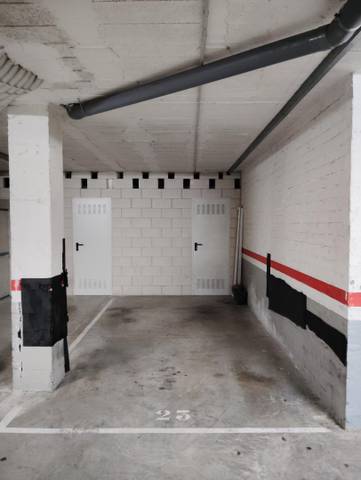 Garaje en Venta en Llosacampo, 32 en Renedo