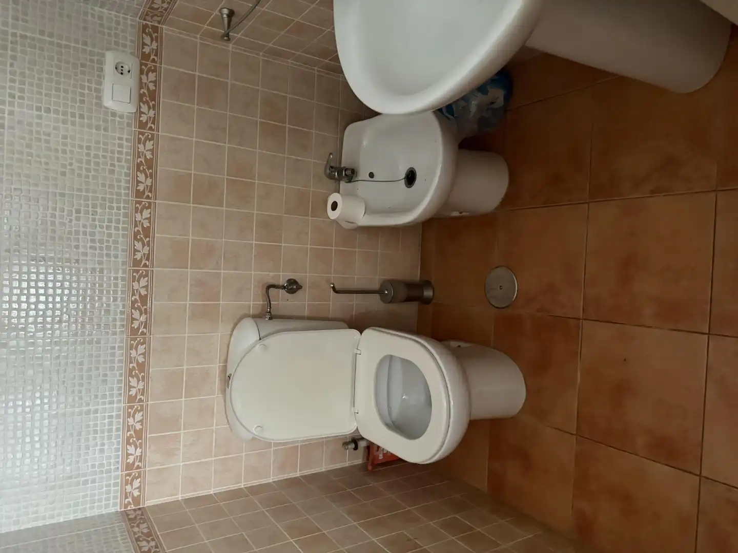 Bany de Pis en venda en Huelva amb Balcó
