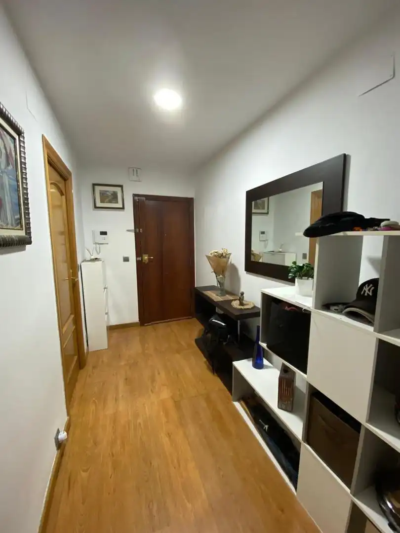 Room in Carrer del Metge Ramón Tarazona, 1, Sant Pau Flat for share in Valencia with Parquet flooring, Furnished and Video intercom