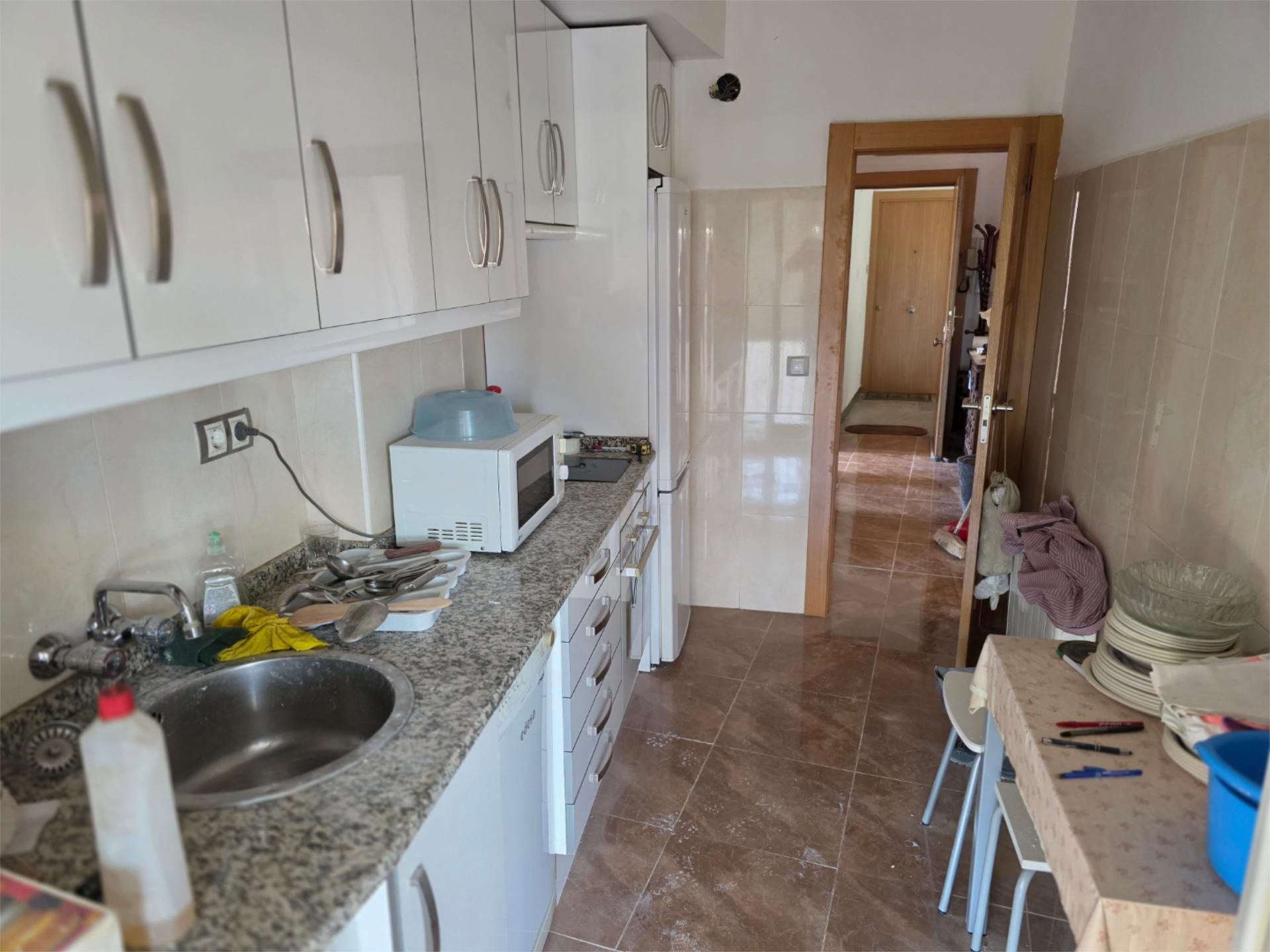 Kitchen of Flat to rent in Zamora Capital   with Heating, Terrace and Furnished