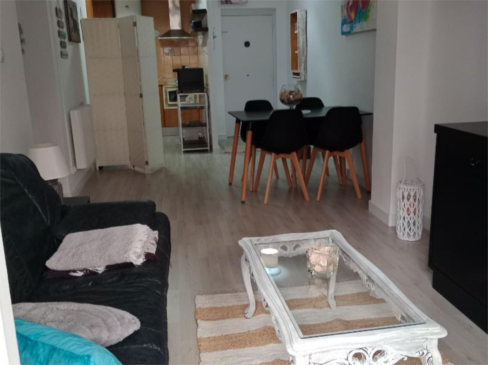 Living room of Flat to rent in Béjar  with Heating, Parquet flooring and Furnished