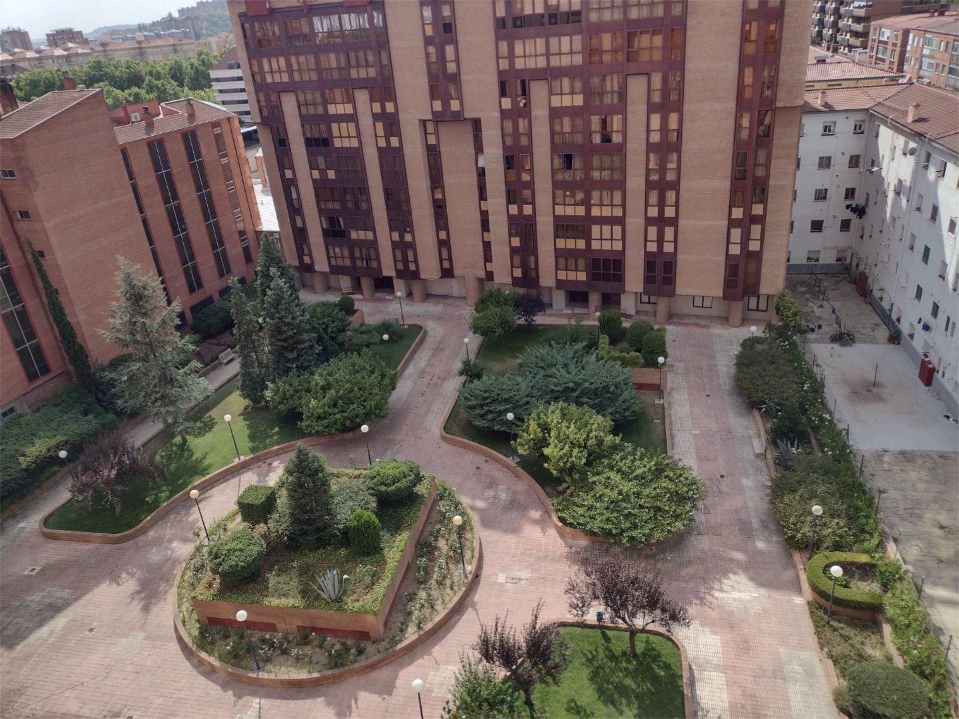 Exterior view of Flat for sale in Valladolid Capital  with Air Conditioner, Heating and Private garden