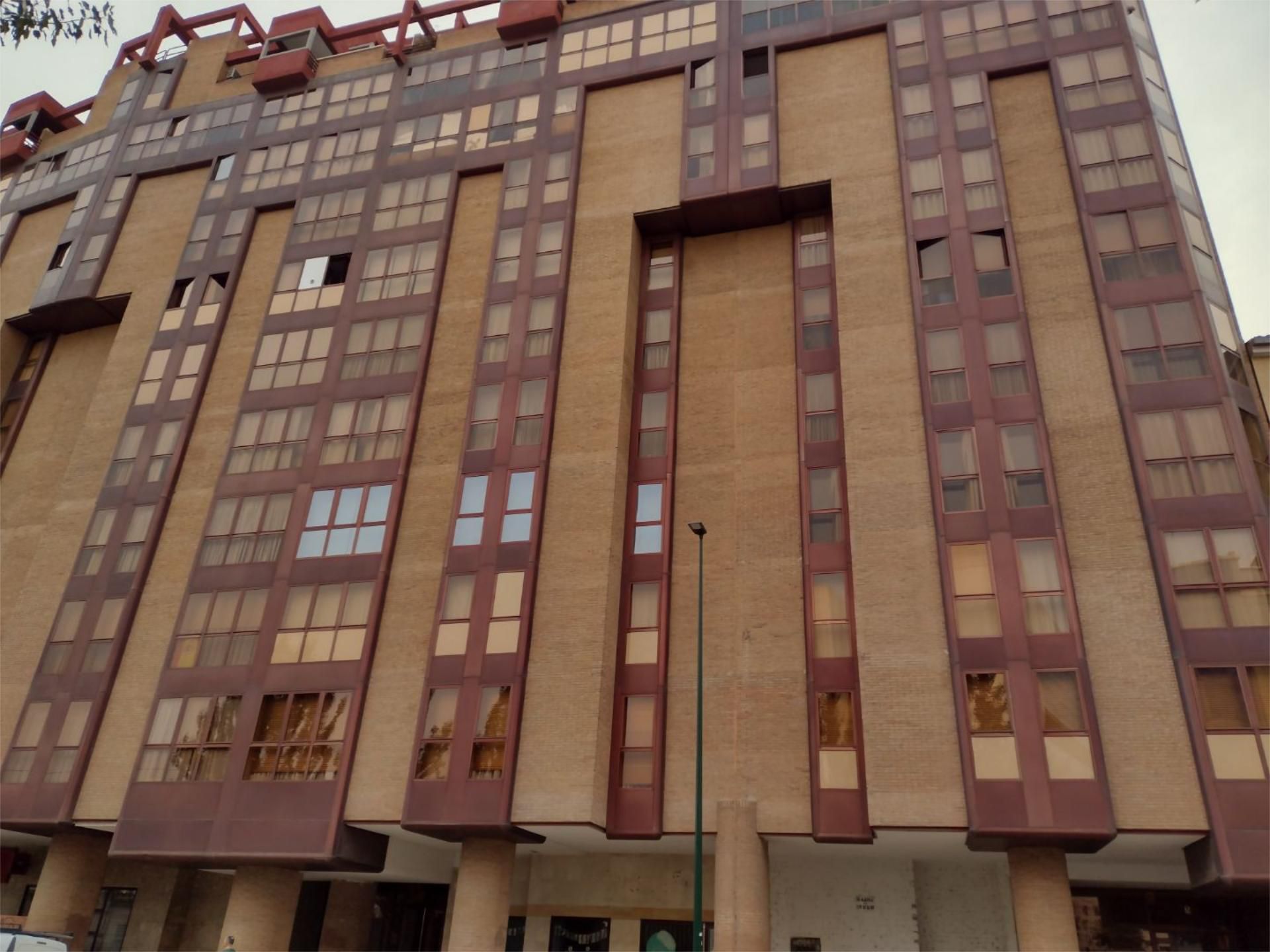 Vista exterior de Pis en venda en Valladolid Capital amb Aire condicionat, Calefacció i Jardí privat