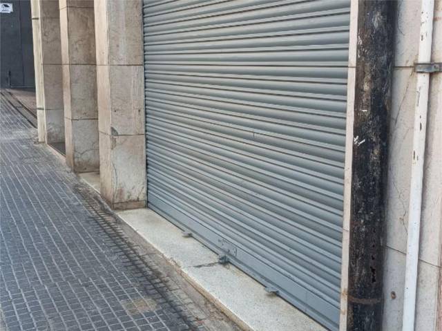 Local comercial en Venta en Carrer de Camprodon, 19 en Can Mariner