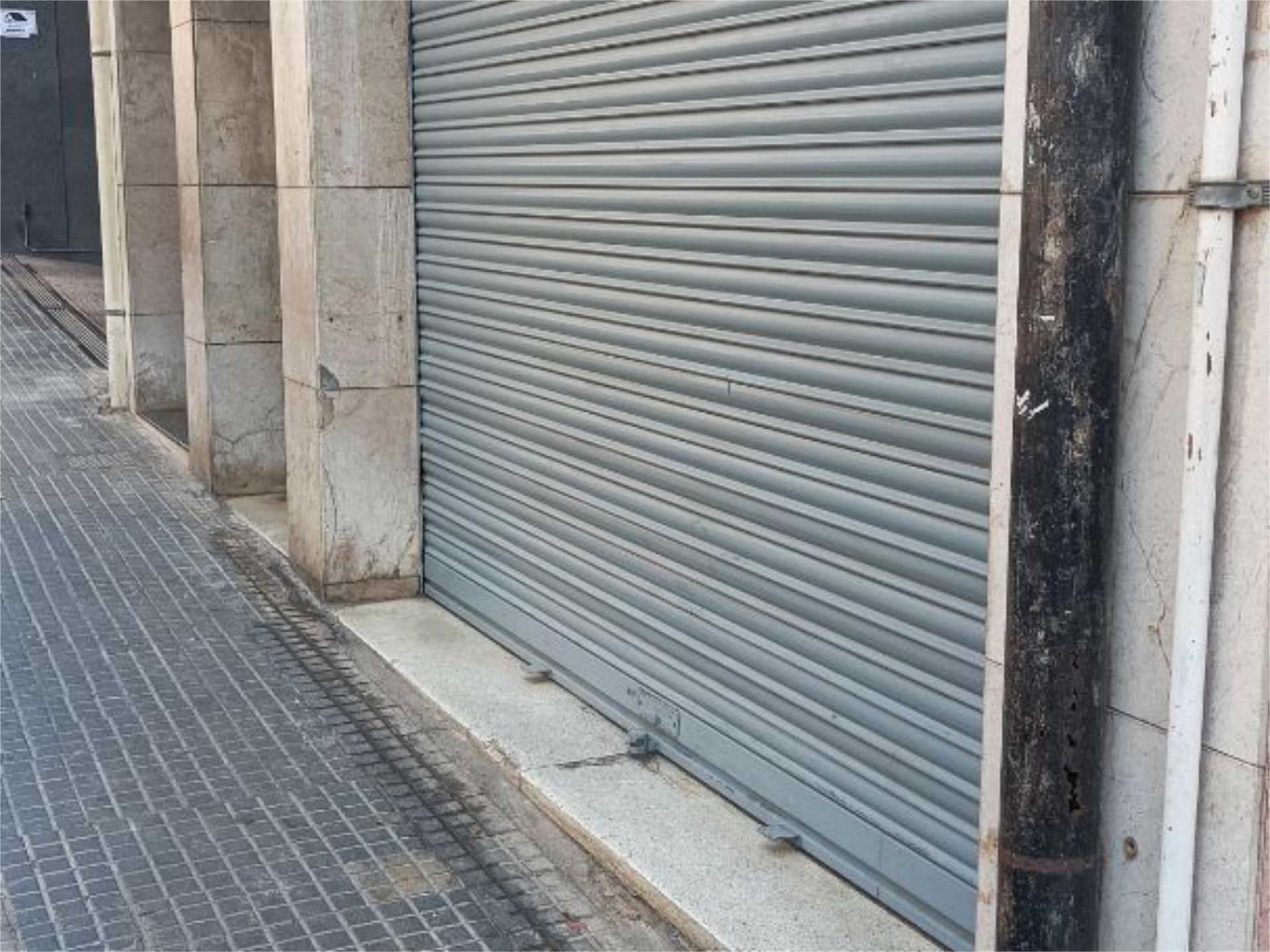 Exterior view of Premises for sale in Santa Coloma de Gramenet