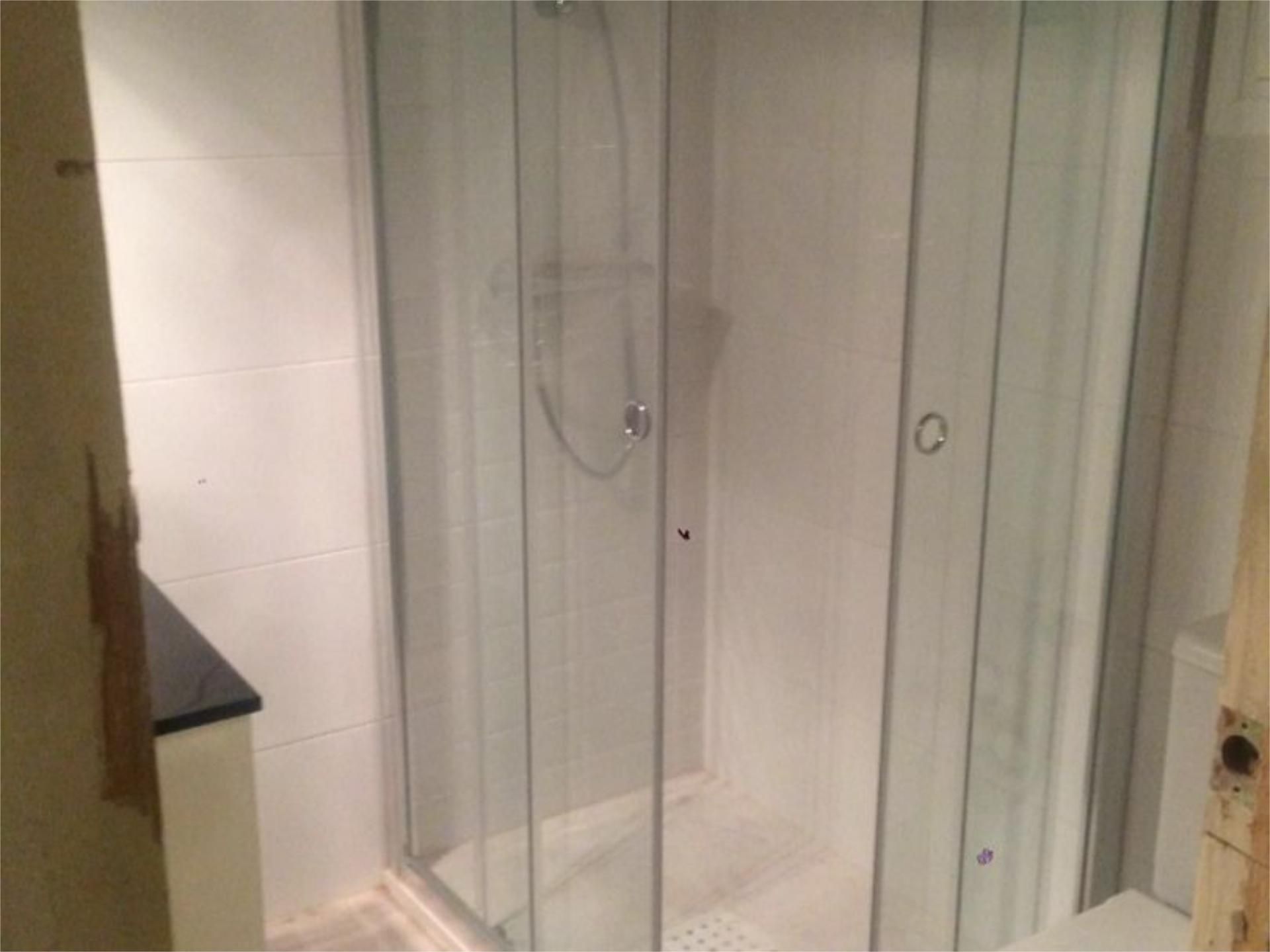 Bathroom of Flat to rent in Castelldefels  with Air Conditioner, Heating and Furnished