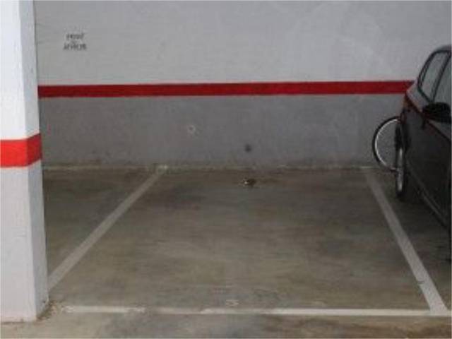 Garaje en Alquiler en Carretera de Málaga, 24 en Angustias - Chana - Encina