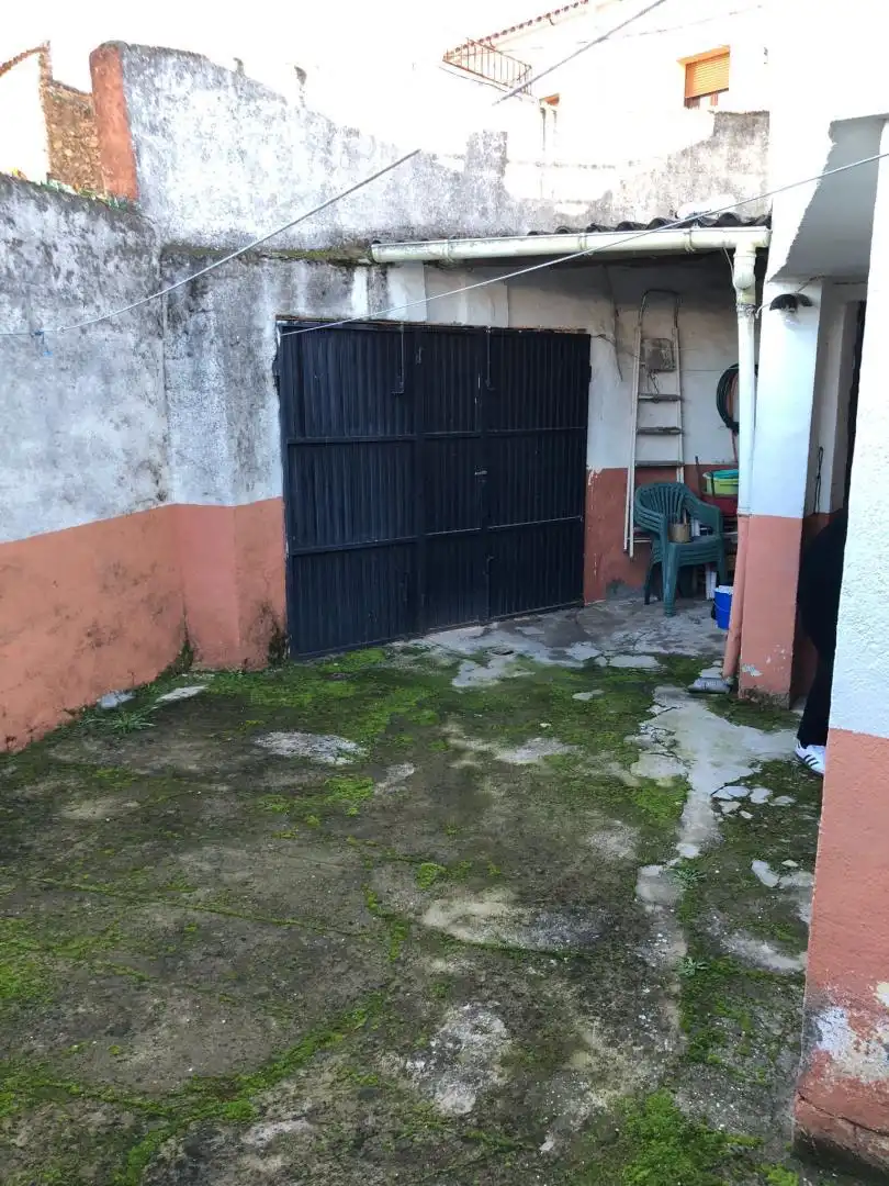 Casa o chalet en venta en Madroñera con Jardín privado, Terraza y Amueblado
