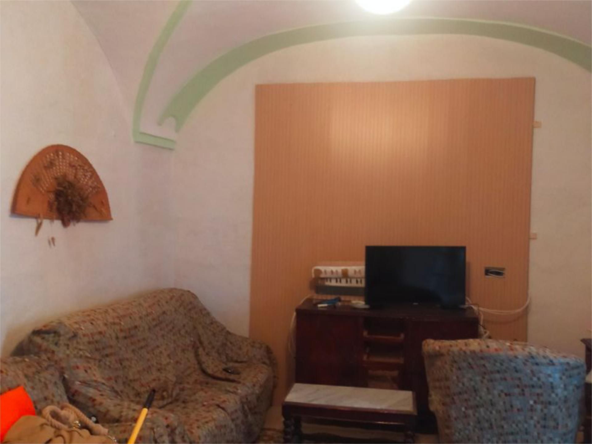 Sala d'estar de Planta baixa de lloguer en Salvatierra de los Barros amb Aire condicionat, Calefacció i Moblat