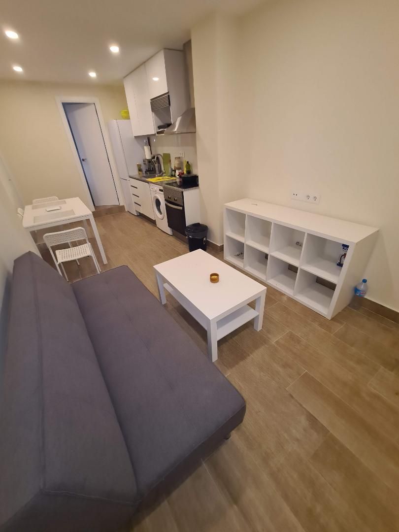 Sala d'estar de Planta baixa per a compartir en  Barcelona Capital amb Aire condicionat, Calefacció i Terrassa