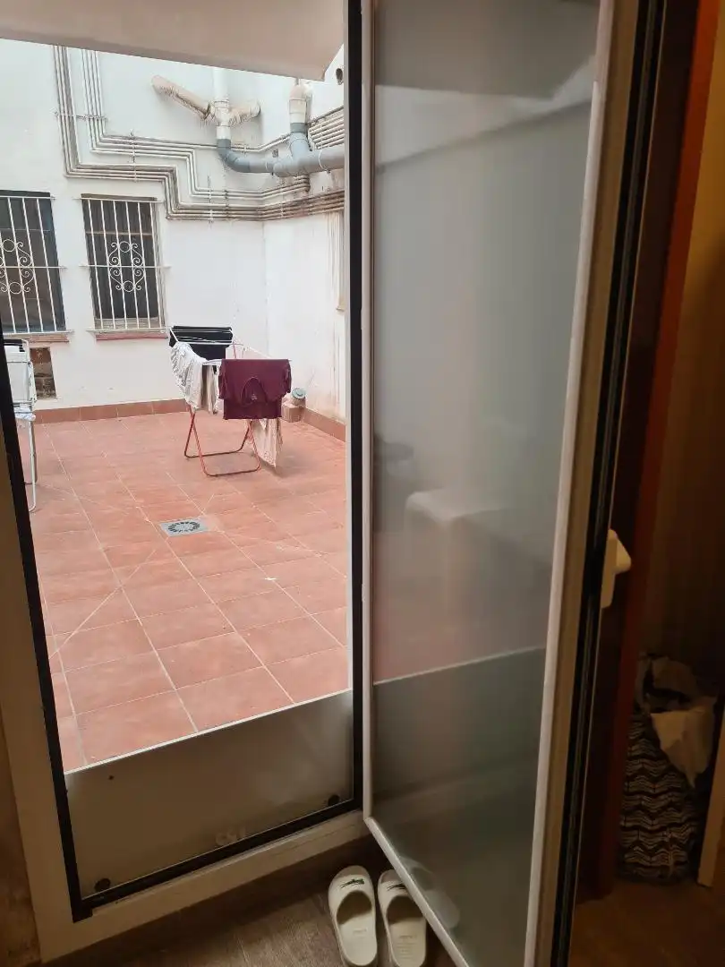 Habitació a Carrer de Cartellà, 14, Vilapicina i la Torre Llobeta Terrassa de Planta baixa per a compartir en Barcelona amb Aire condicionat, Calefacció i Terrassa