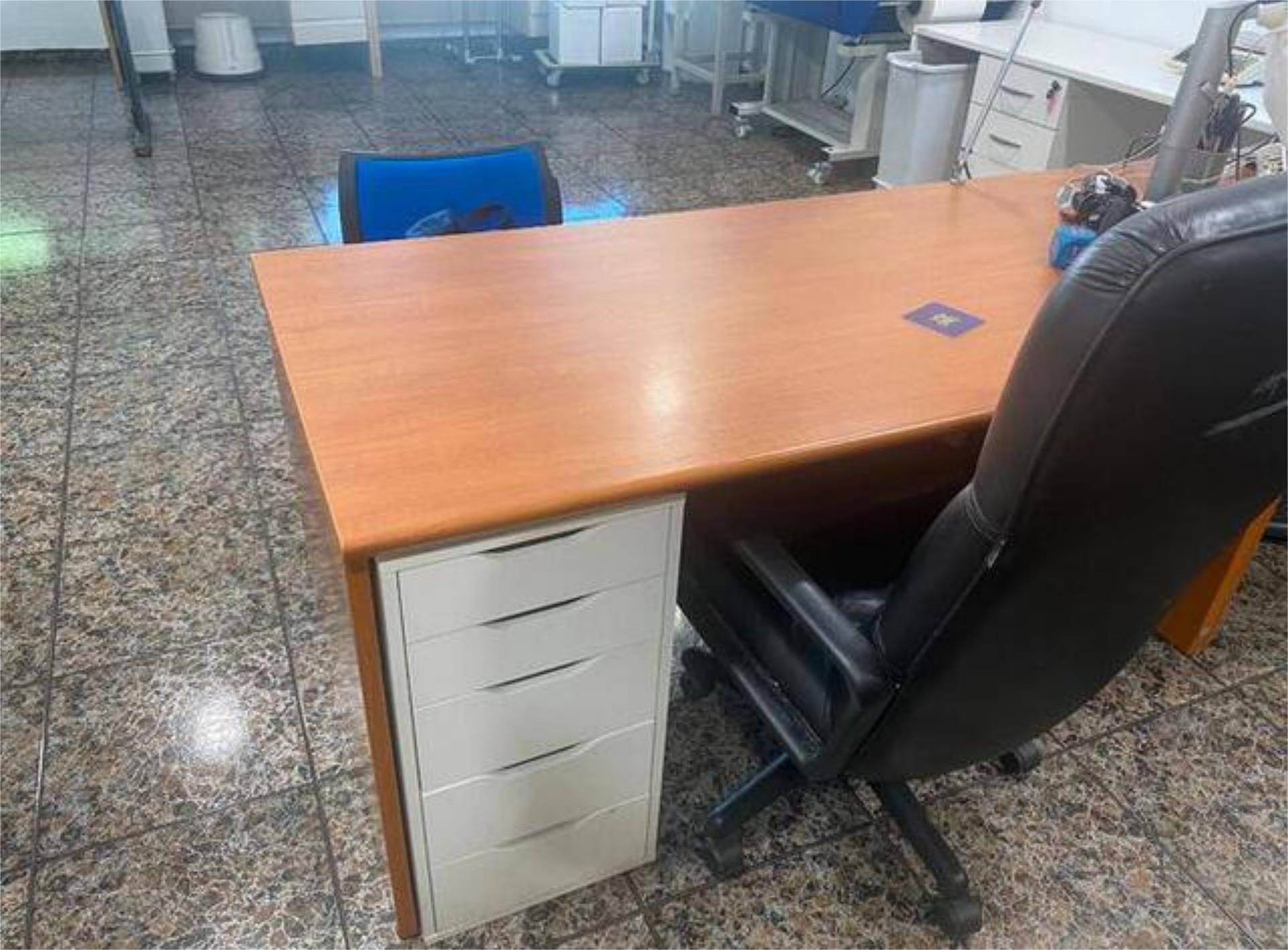 Oficina de lloguer a Bellvitge