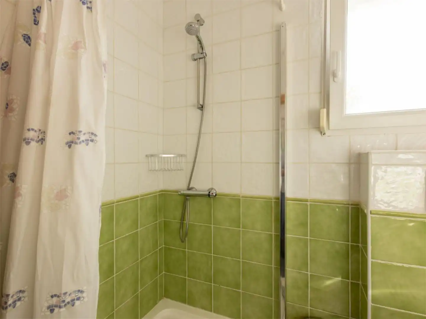 Casa o xalet en venda a Biar Bany de Casa o xalet en venda en Biar amb Terrassa i Piscina