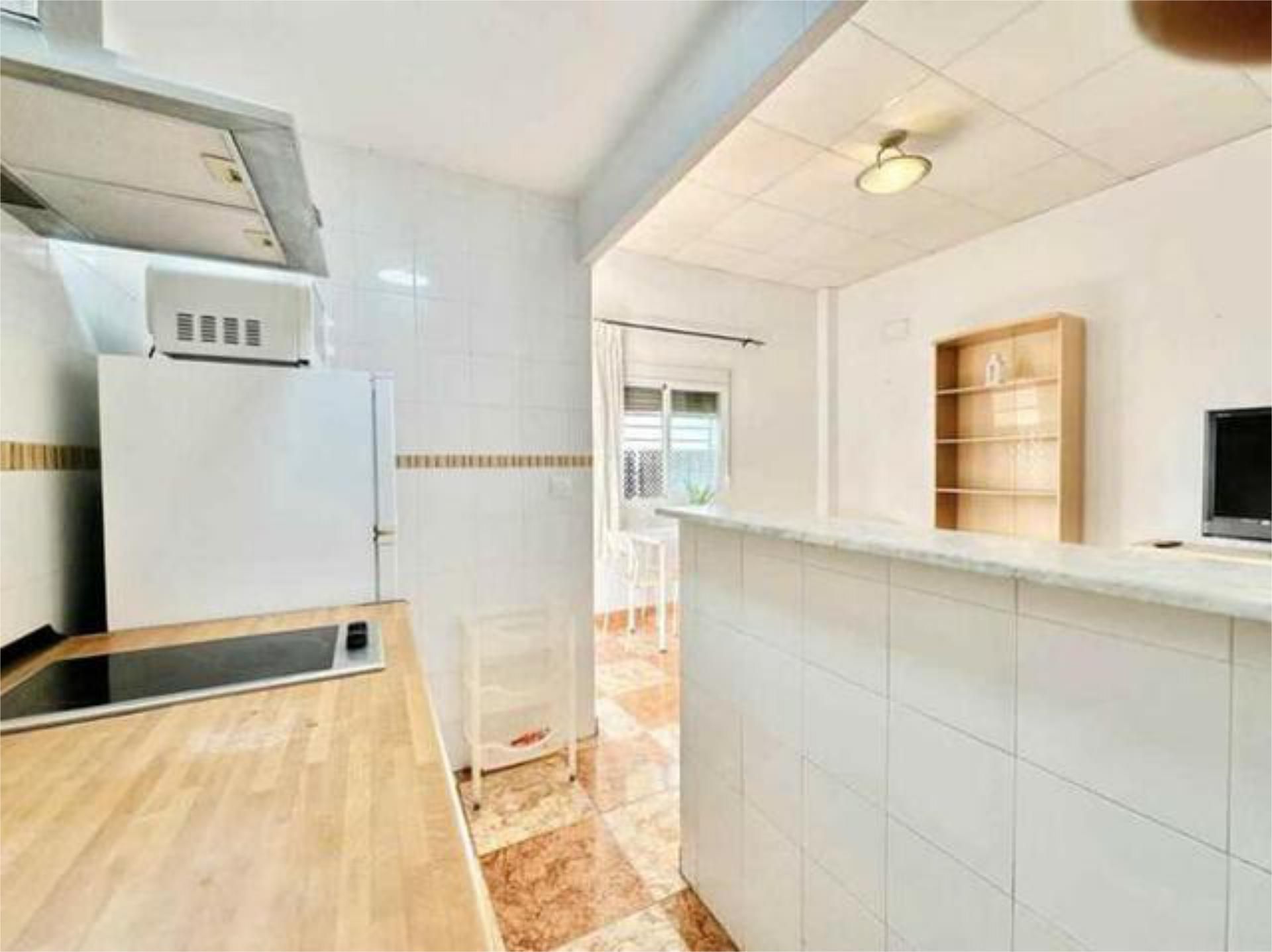 Cuina de Apartament de lloguer en San Fernando amb Terrassa