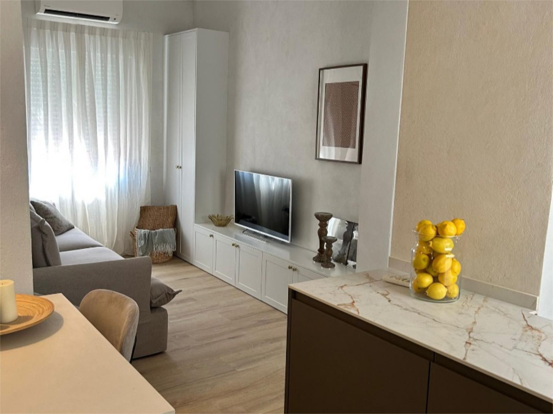 Sala de estar de Piso en venta en  Madrid Capital con Aire acondicionado, Calefacción y Parquet