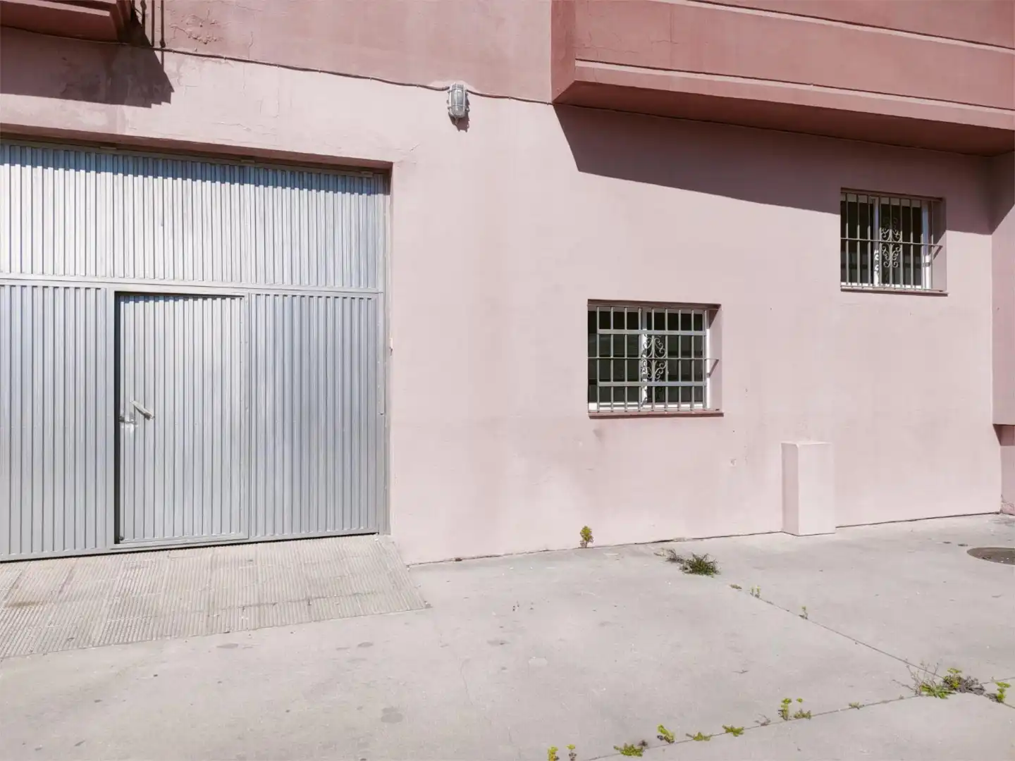 Vista exterior de Local de alquiler en La Línea de la Concepción