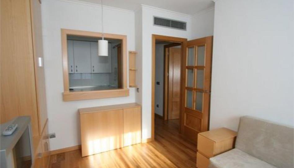 Piso de alquiler en Calle de Samaniego, 12, Rejas, Madrid - imagen 1 Foto 1 de Piso de alquiler en Calle de Samaniego, 12, Rejas, Madrid