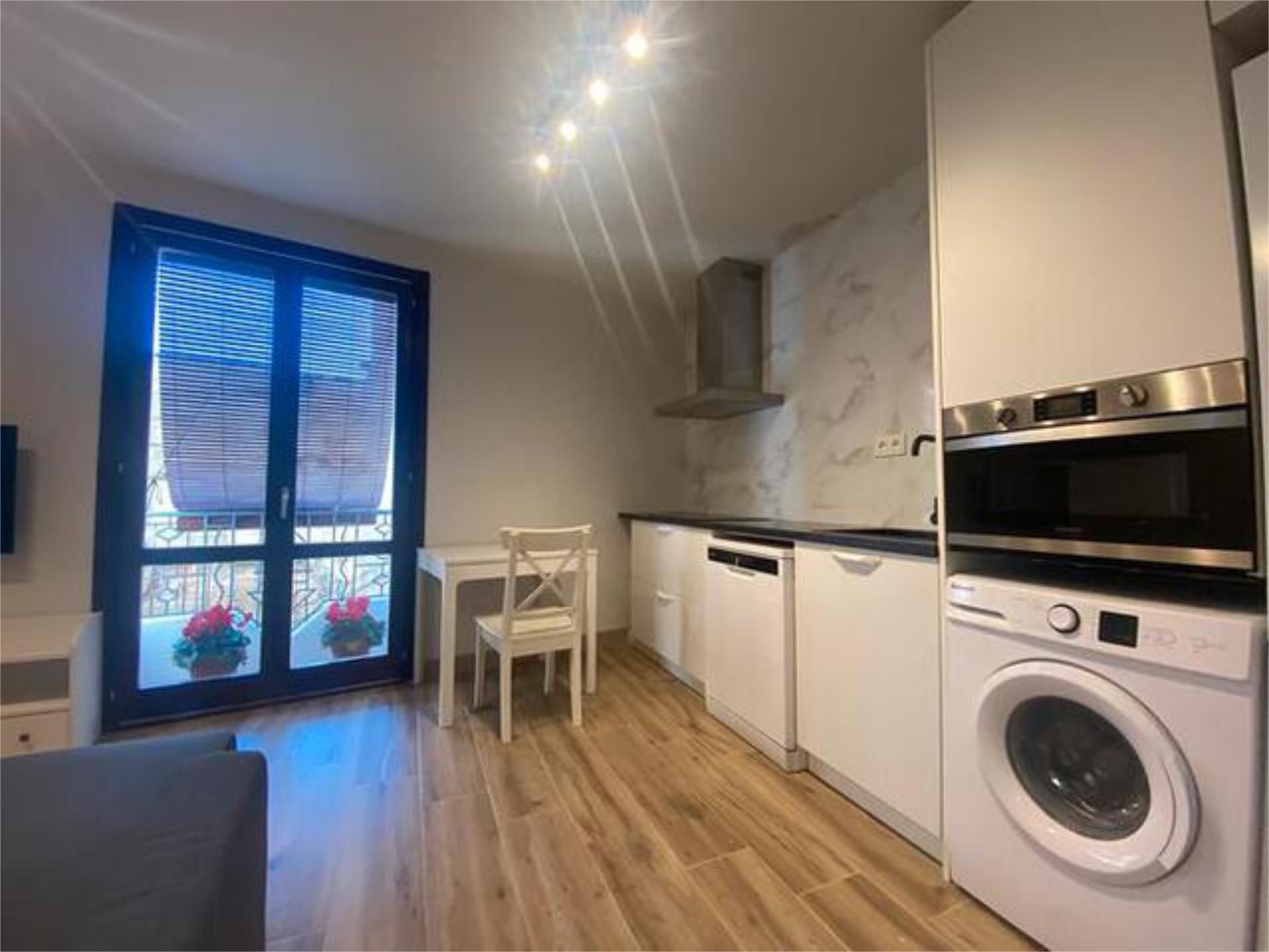 Kitchen of Flat to rent in Tudela  with Heating and Furnished