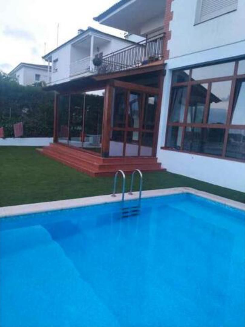 Piscina de Estudi per a compartir en Calafell amb Calefacció, Jardí privat i Terrassa