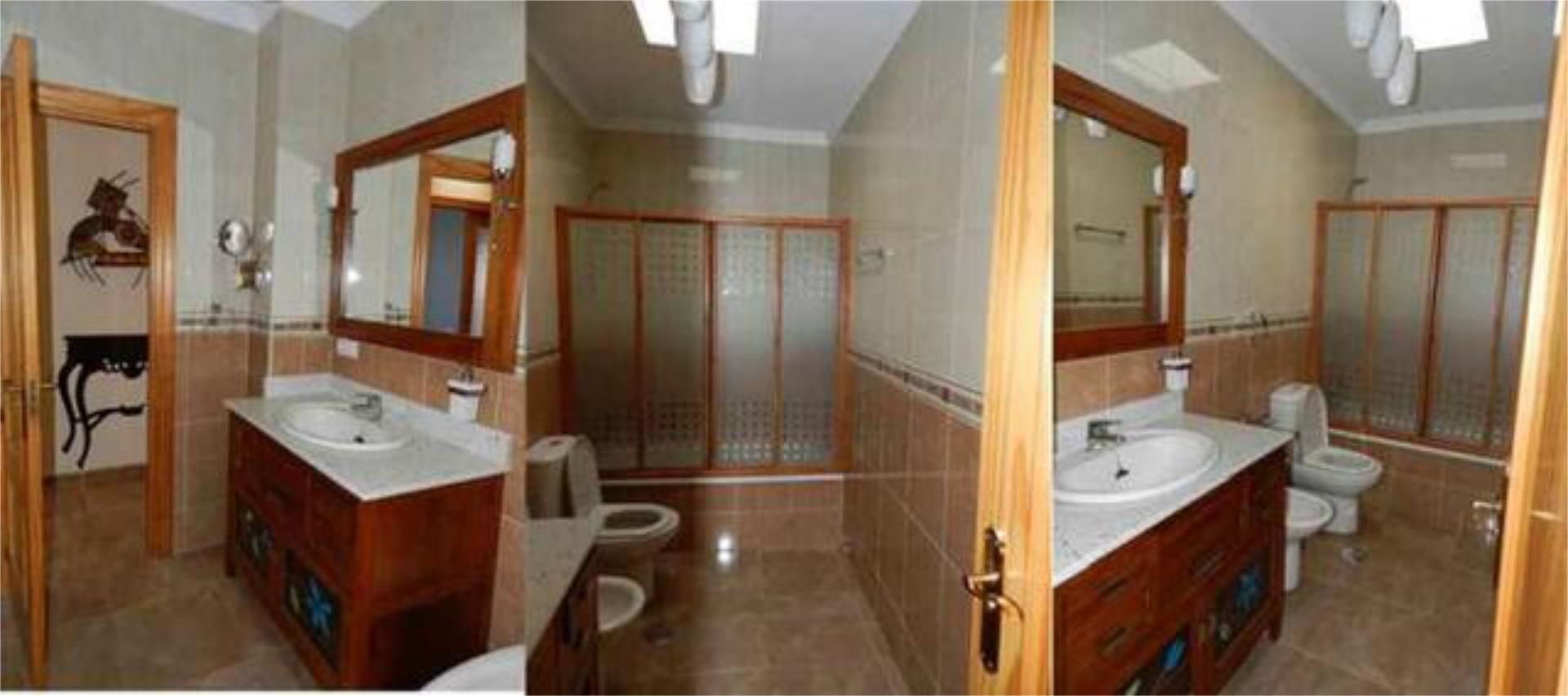 Bany de Casa o xalet de lloguer en El Ejido amb Terrassa