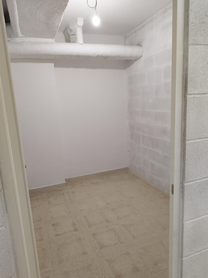Box room to rent in Burgos Capital