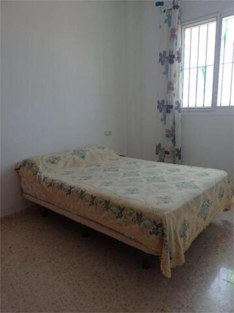 Bedroom of Flat for sale in Villamanrique de la Condesa  with Terrace and Swimming Pool