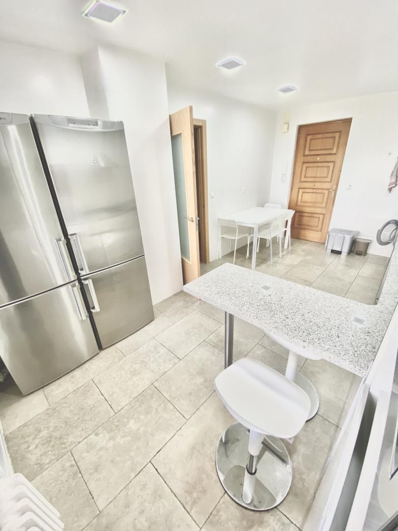 Kitchen of Flat to share in  Pamplona / Iruña  with Heating, Parquet flooring and Terrace