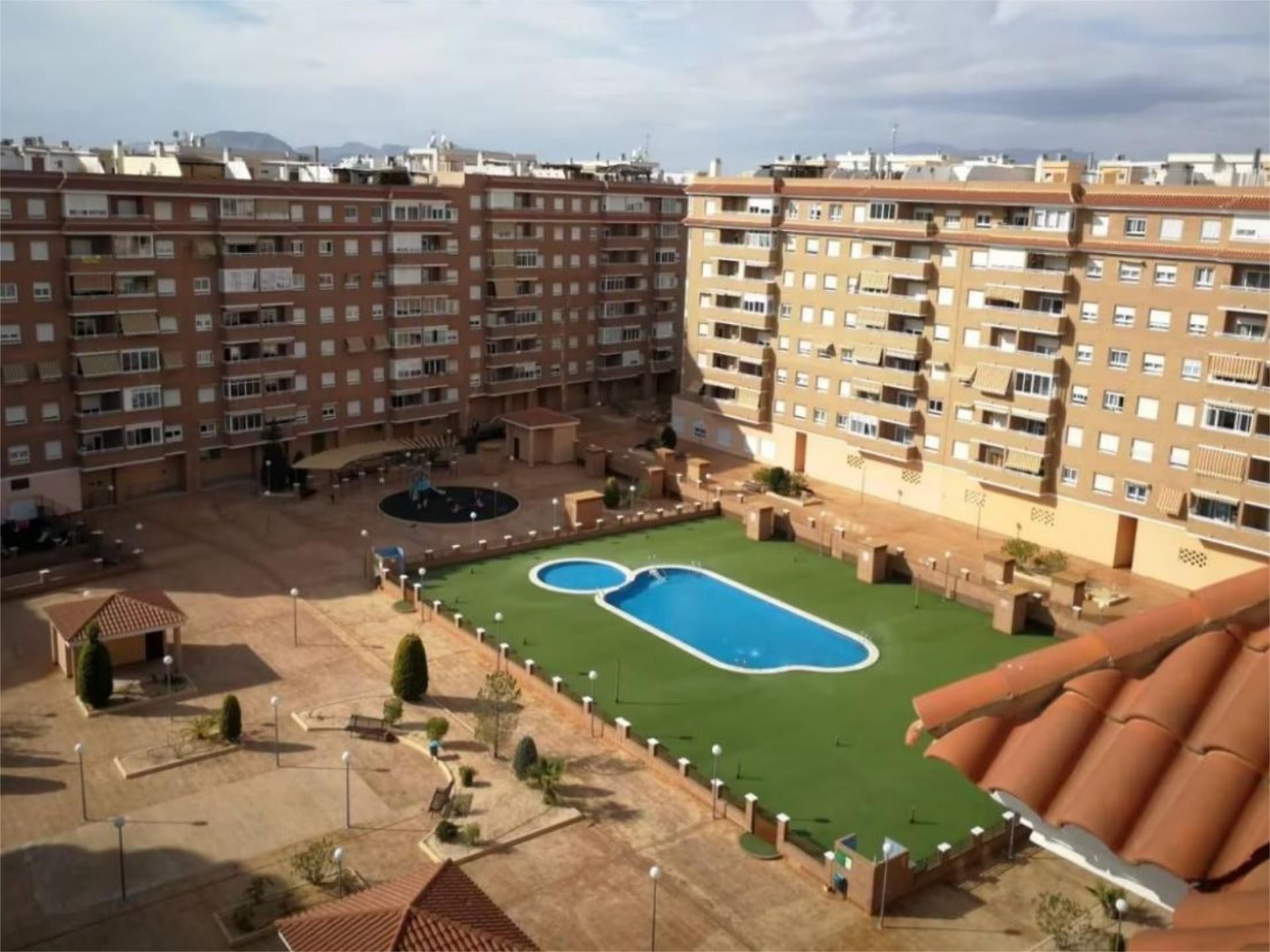 Vista exterior de Pis de lloguer en San Vicente del Raspeig / Sant Vicent del Raspeig amb Aire condicionat, Calefacció i Jardí privat