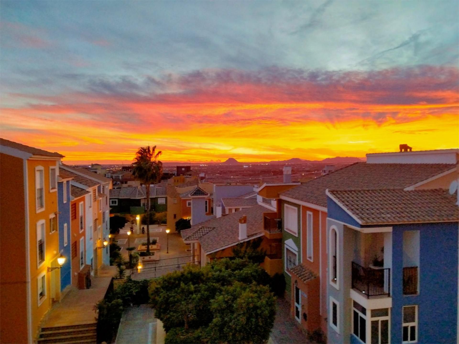 Vista exterior de Apartament en venda en Mutxamel amb Piscina i Balcó