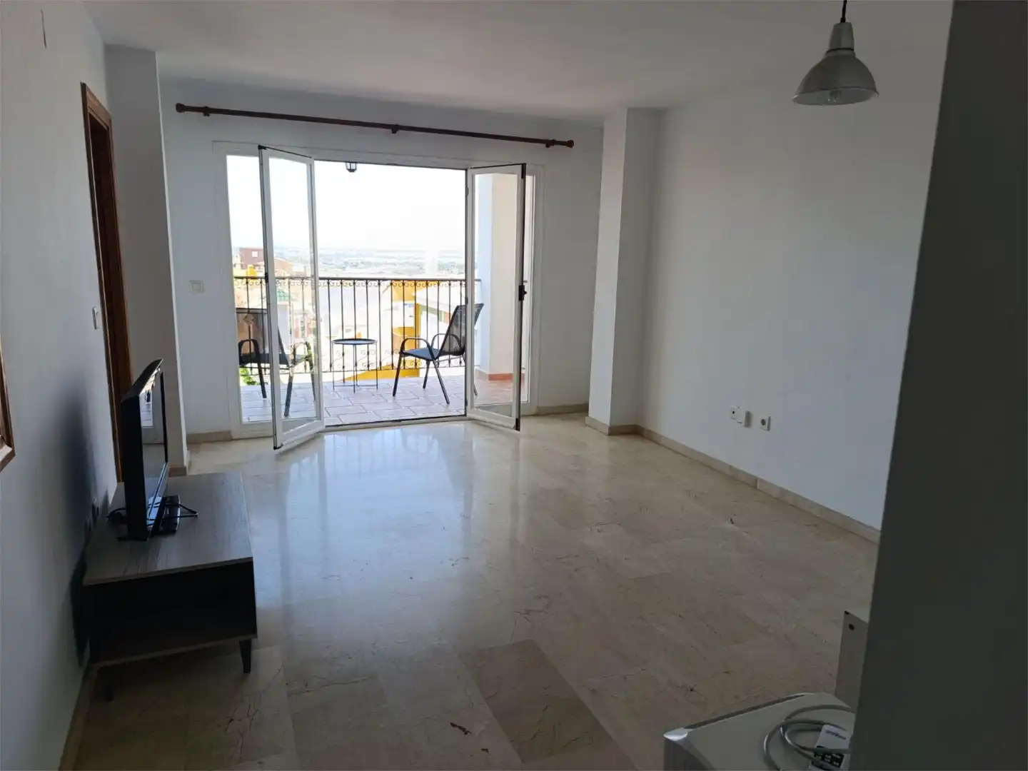 Apartamento en venta en Carrer de I'aigualera, 1, Bonalba - Cotoveta Sala de estar de Apartamento en venta en Mutxamel con Piscina y Balcón