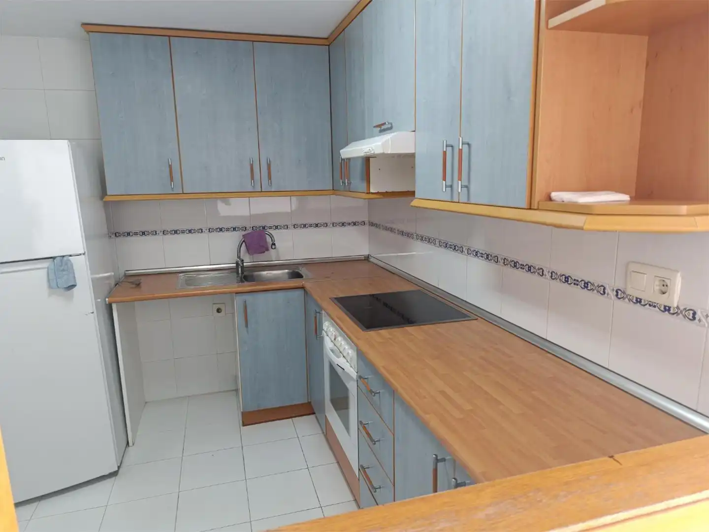 Apartamento en venta en Carrer de I'aigualera, 1, Bonalba - Cotoveta Cocina de Apartamento en venta en Mutxamel con Piscina y Balcón