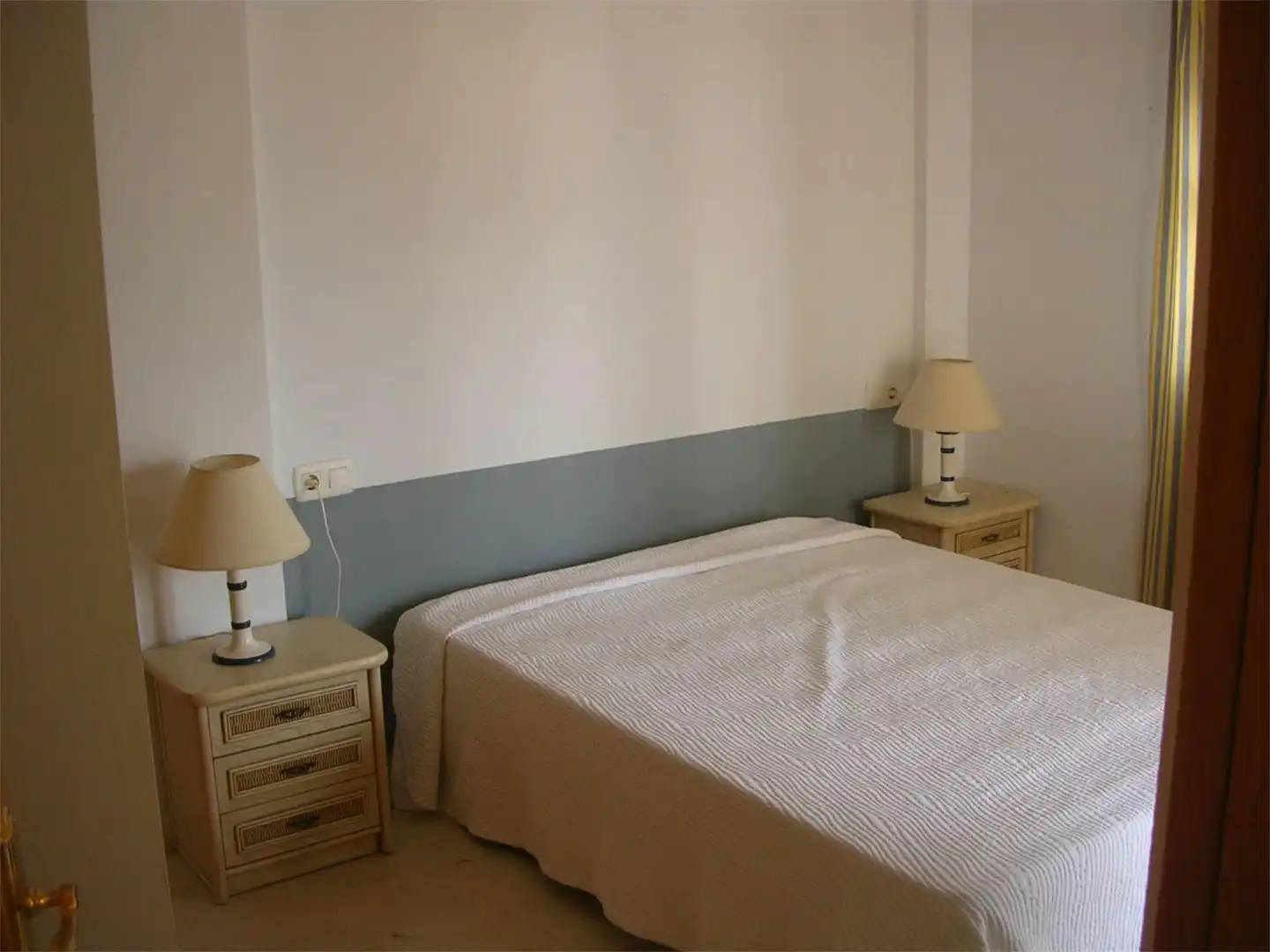 Apartamento en venta en Carrer de I'aigualera, 1, Bonalba - Cotoveta Habitación de Apartamento en venta en Mutxamel con Piscina y Balcón